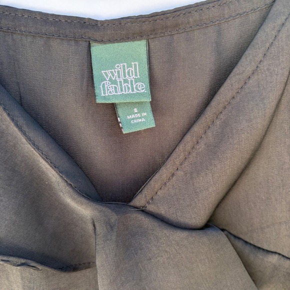 Wild Fable Black Ruffle Camisole Adjustable Spaghetti Strap V-Neck Top Small - Picture 3 of 4